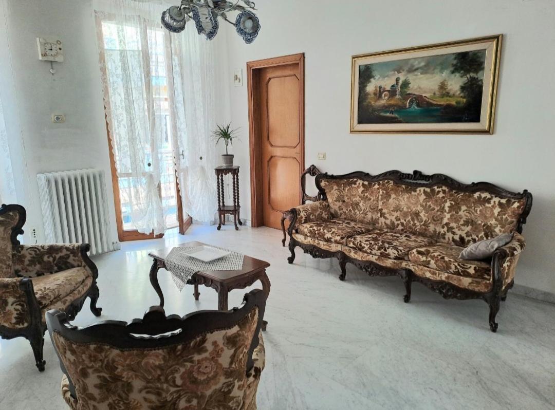Domus Teate - Chieti Apartment Ngoại thất bức ảnh