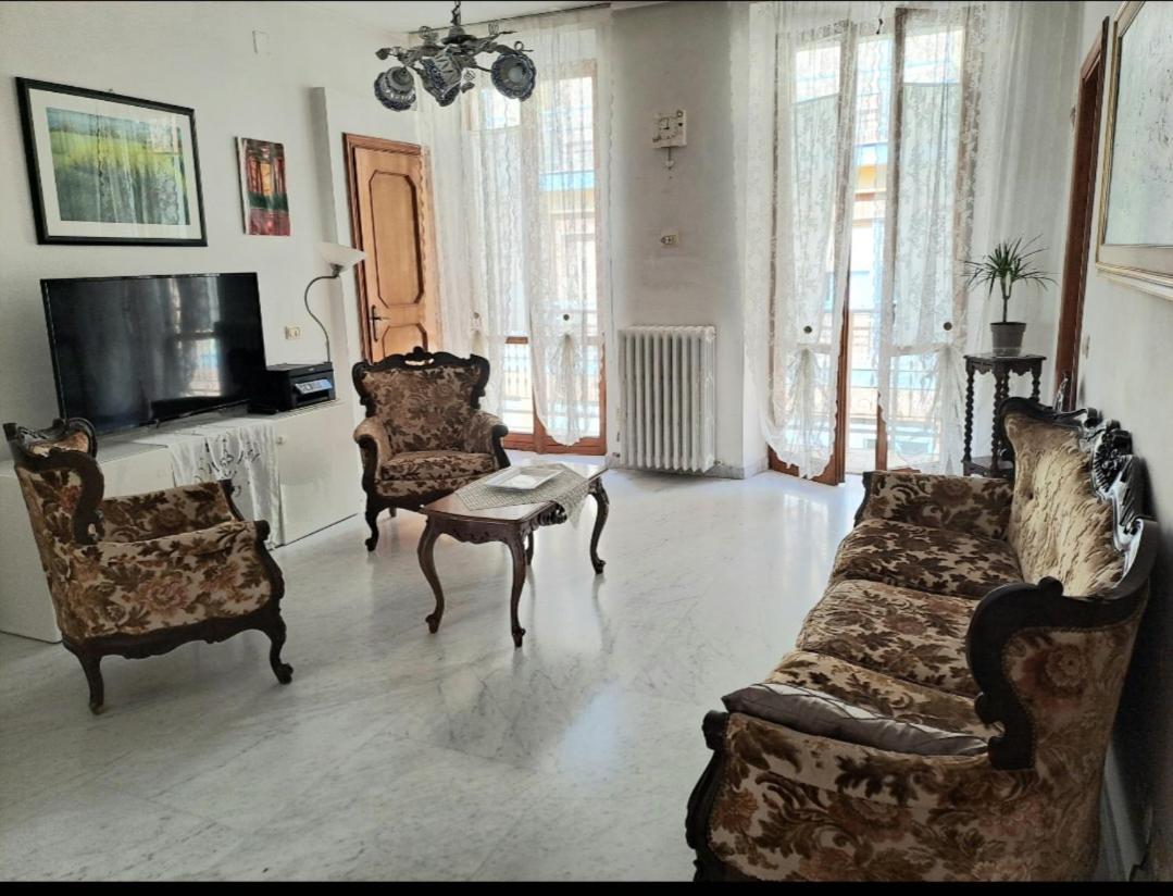 Domus Teate - Chieti Apartment Ngoại thất bức ảnh